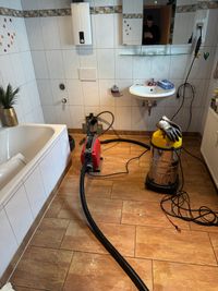 Verstopfung im gesamten Badezimmer